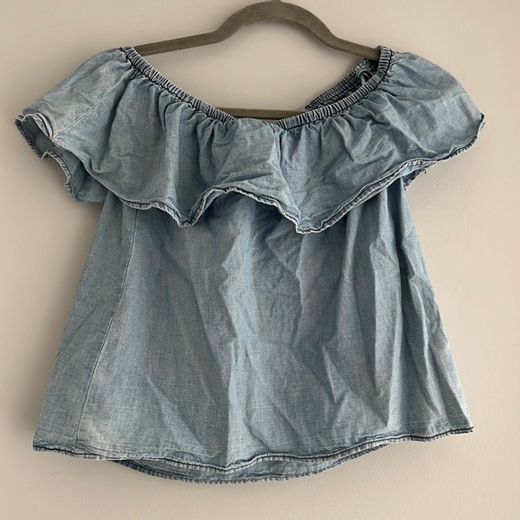 NEW!! Off shoulder MANGO top with a ruffle - Picture 3 of 11